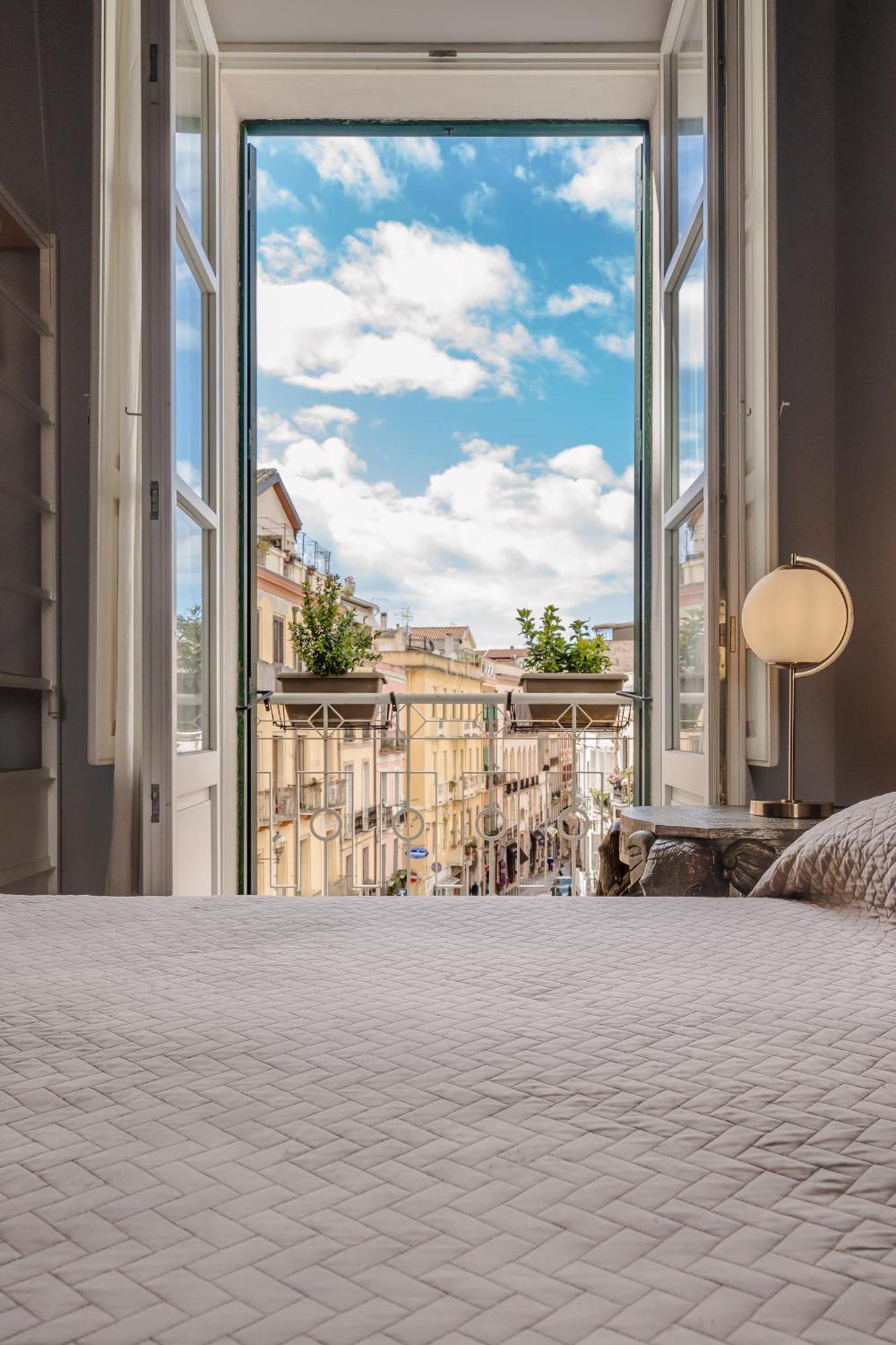 Il Regio Boutique Hotel Каляри Екстериор снимка